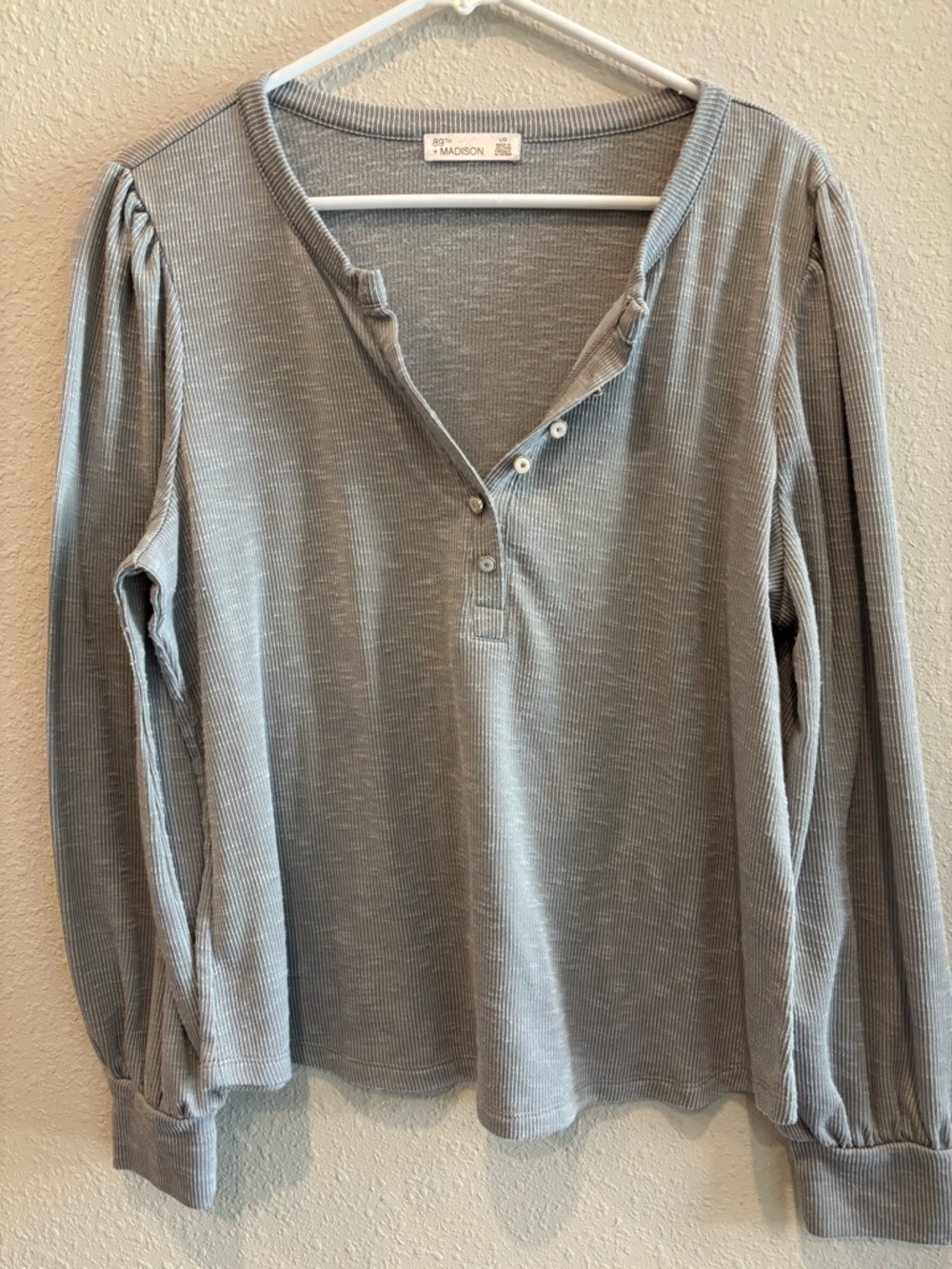 Madison Light Gray Ribbed Henley with Puff Sleeve